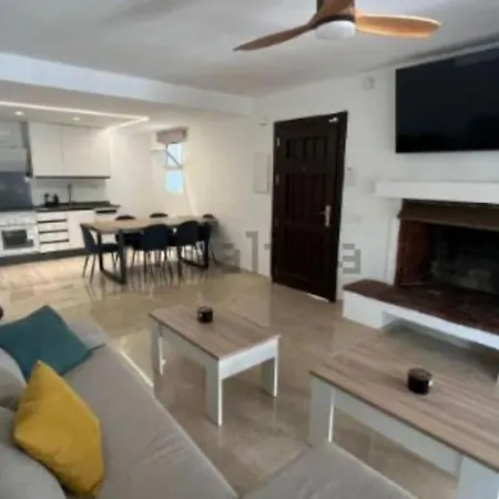 Casa Lujosa En Zona Exclusiva Con Piscina Privada Apartment *