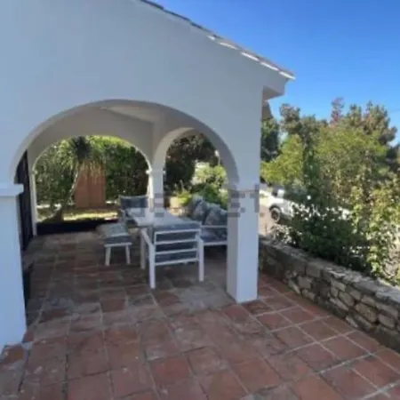 Casa Lujosa En Zona Exclusiva Con Piscina Privada *